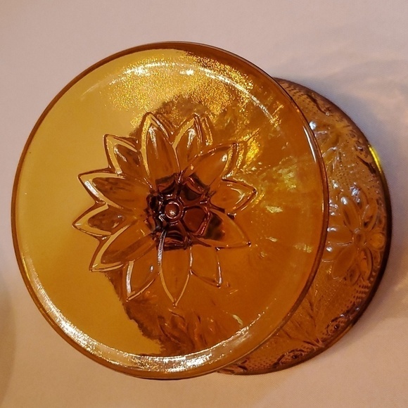 Vintage Tiara Crystal Low Sherbert Set of 4 Sandwich Pattern Amber Indiana Glass - Picture 5 of 7